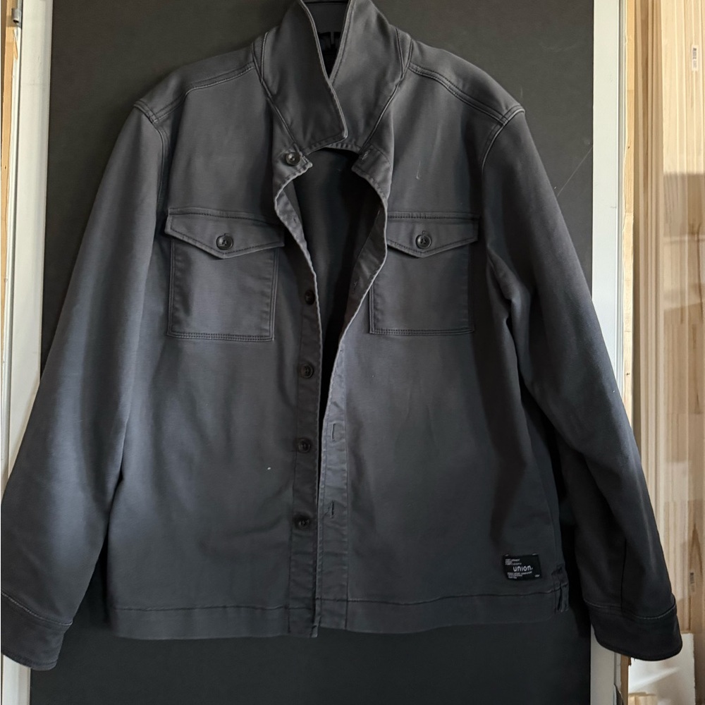 Men's Gray Jacket